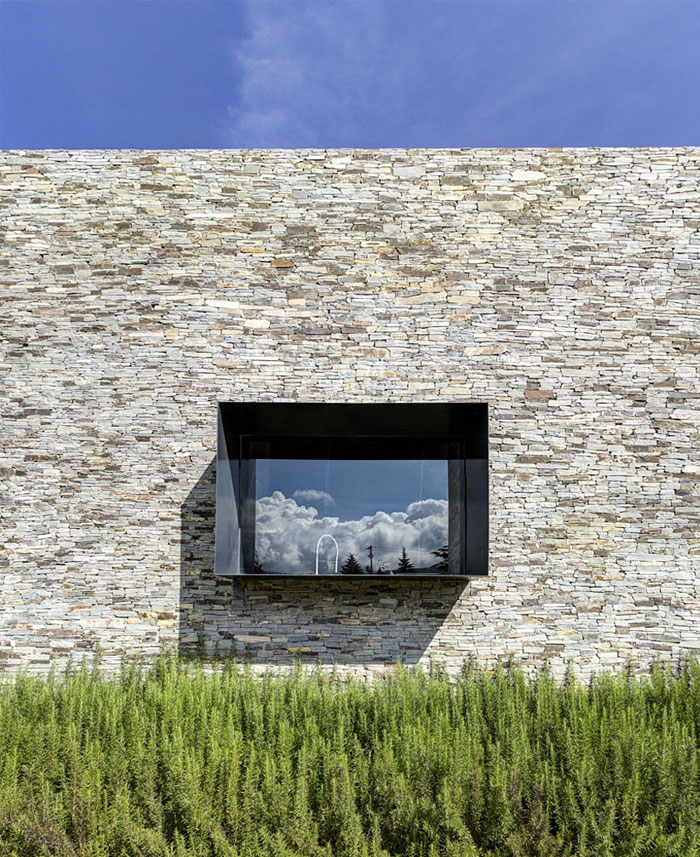 Stone House với Magnificent Xem Elias Rizo Arquitectos gỗ đá kết cấu kỳ lạ vườn